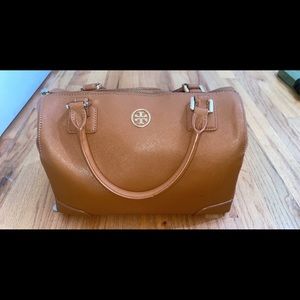 Tory Burch purse and matching wallet